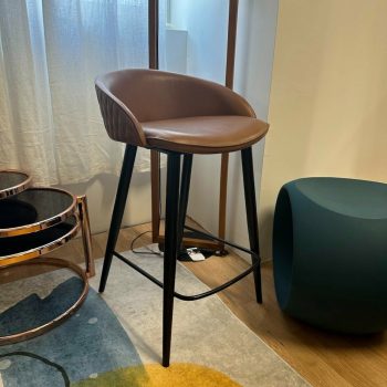 Pusbāra krēsls DUAL