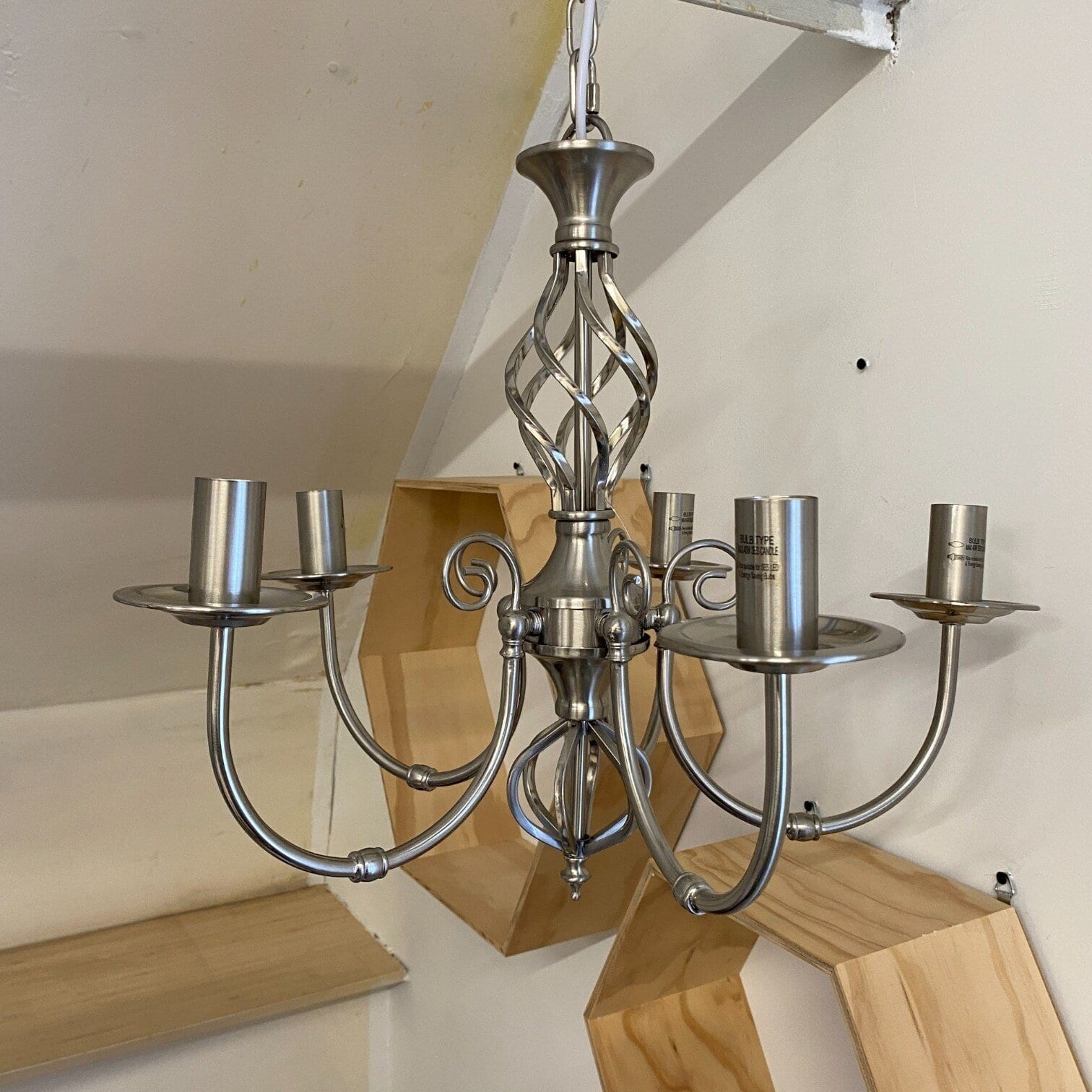 Griestu lampa Axelrod, sudraba Griestu lampa Axelrod, sudraba