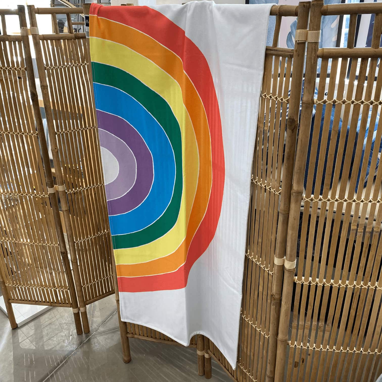 Pludmales dvielis Rainbow, 70x150cm Pludmales dvielis Rainbow, 70x150cm