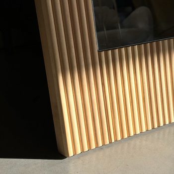 Sienas spogulis Nele