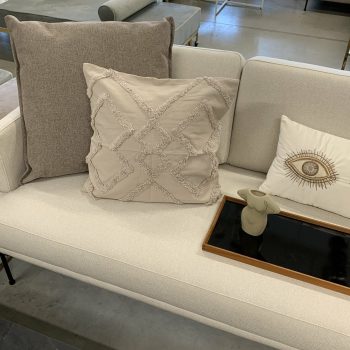 Spilvendrāna Faith, pelēka, 50x50cm