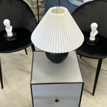 Galda lampa Vivid, melna