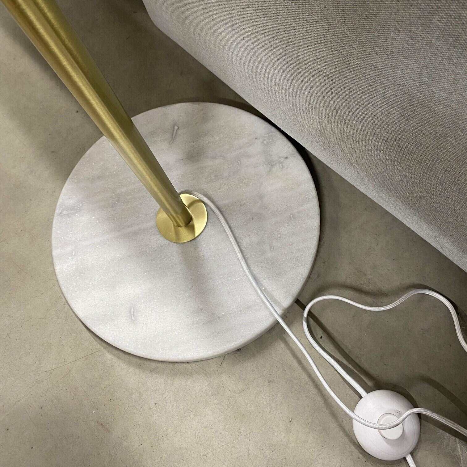 Stāvlampa Lisana Stāvlampa Lisana