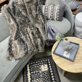 Mākslīgās kažokādas pleds Mawi