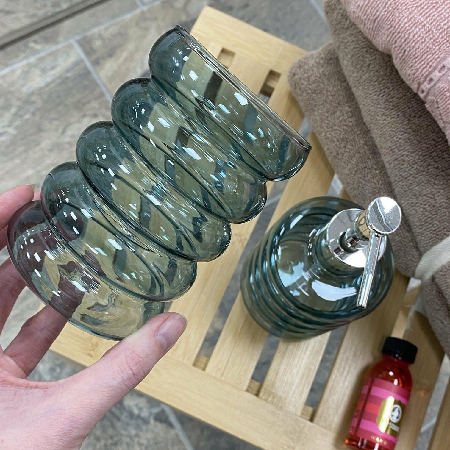 Vannas istabas piederumu komplekts Bubbly, 2gab. Vannas istabas piederumu komplekts Bubbly, 2gab.