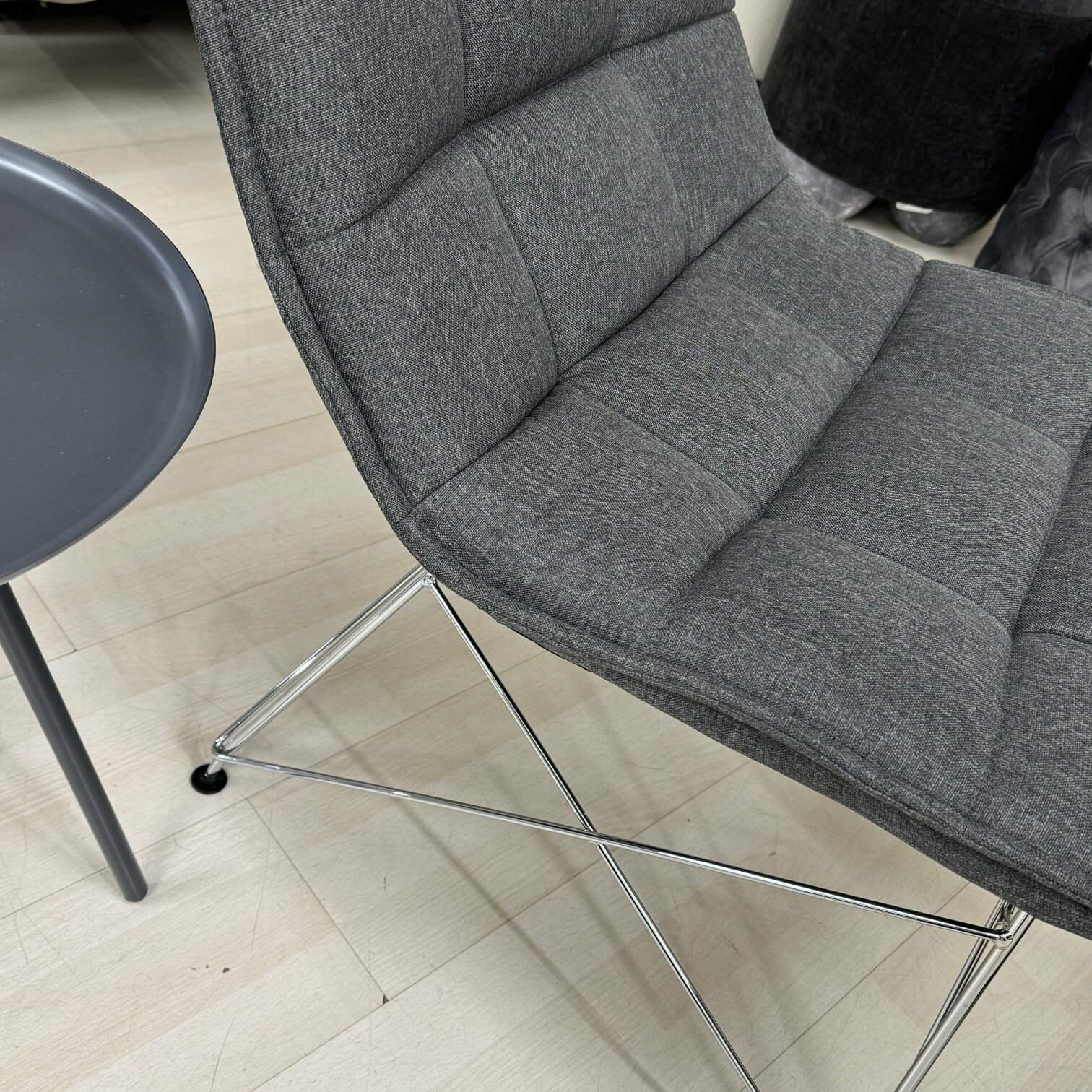 Atpūtas krēsls Akemi Atpūtas krēsls Akemi