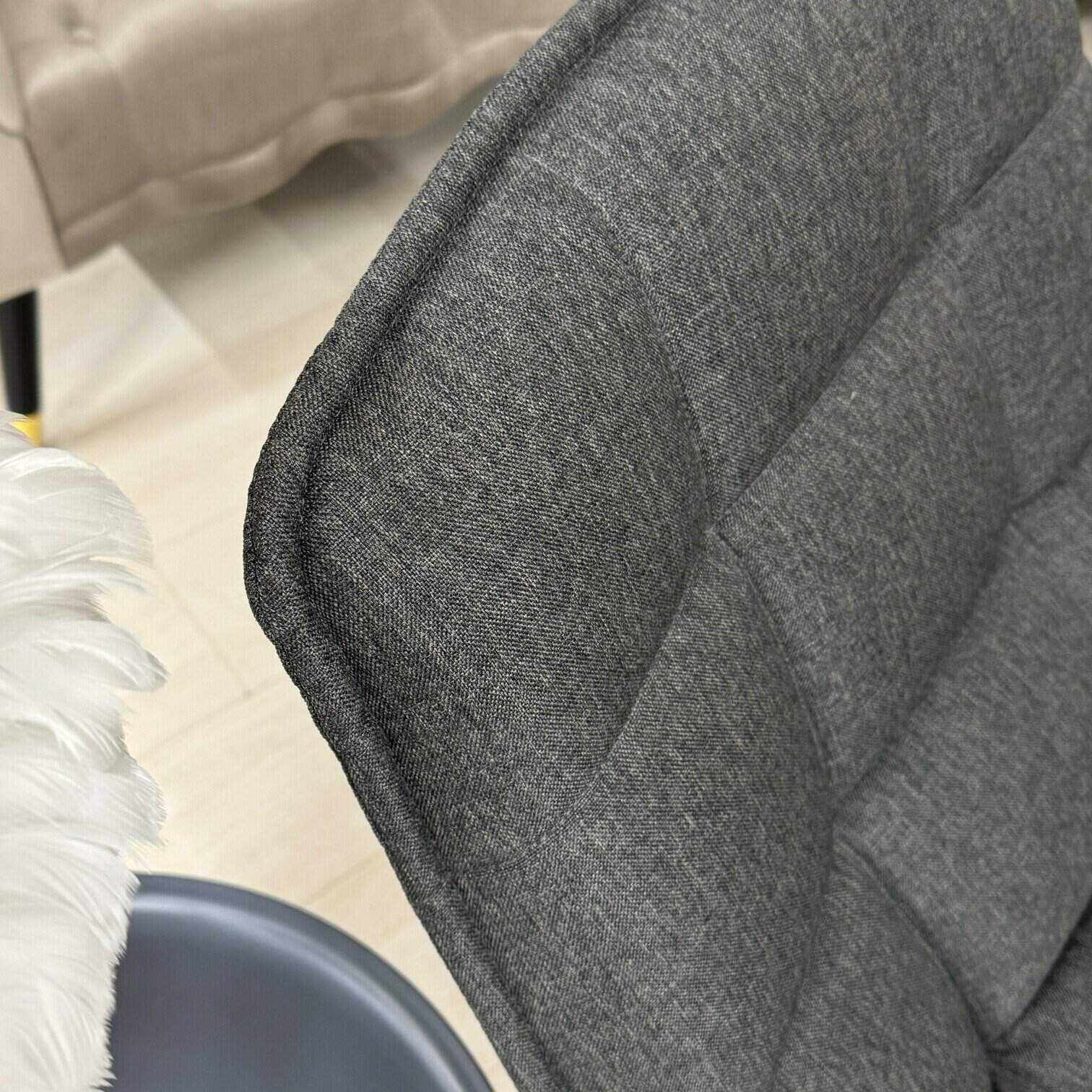 Atpūtas krēsls Akemi Atpūtas krēsls Akemi