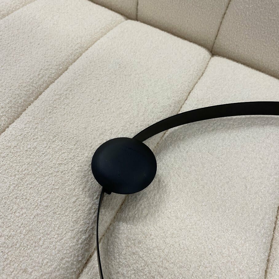 Sienas spogulis Kieran Sienas spogulis Kieran