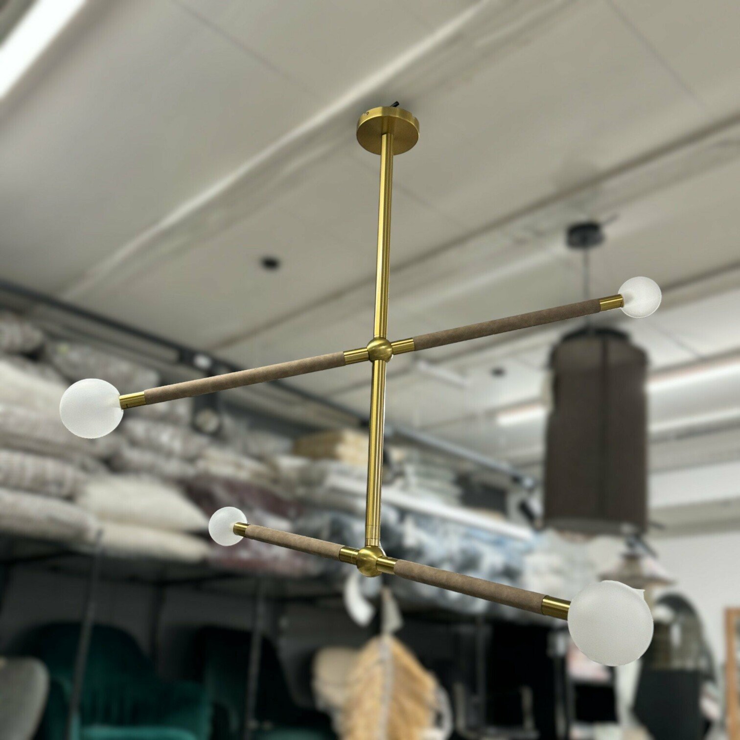 Griestu lampa Linja Griestu lampa Linja