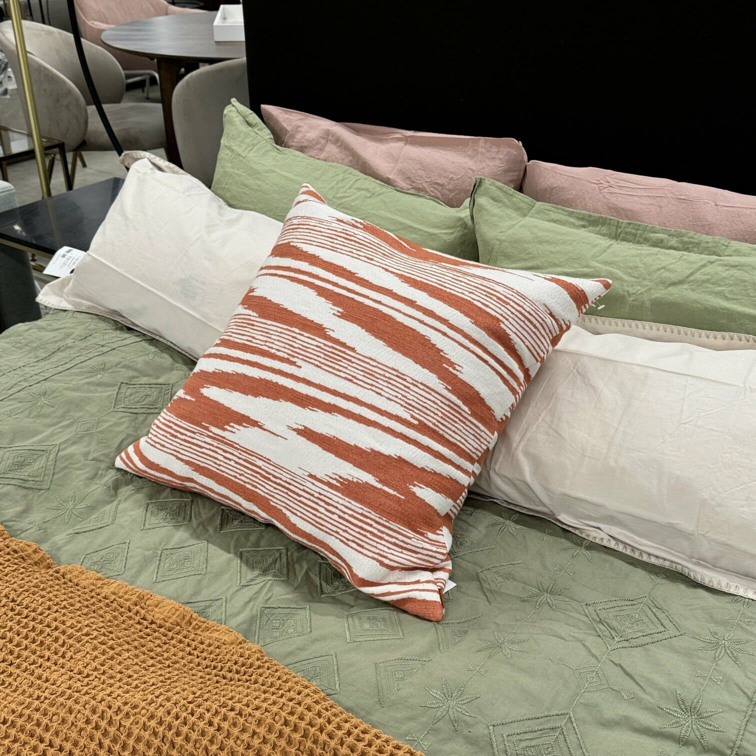 Spilvens Safi, oranžs, 60x60cm Spilvens Safi, oranžs, 60x60cm