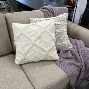 Spilvendrāna Janina, 45x45cm