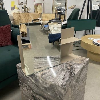 Sienas plaukts ar spoguli Svante, brūns