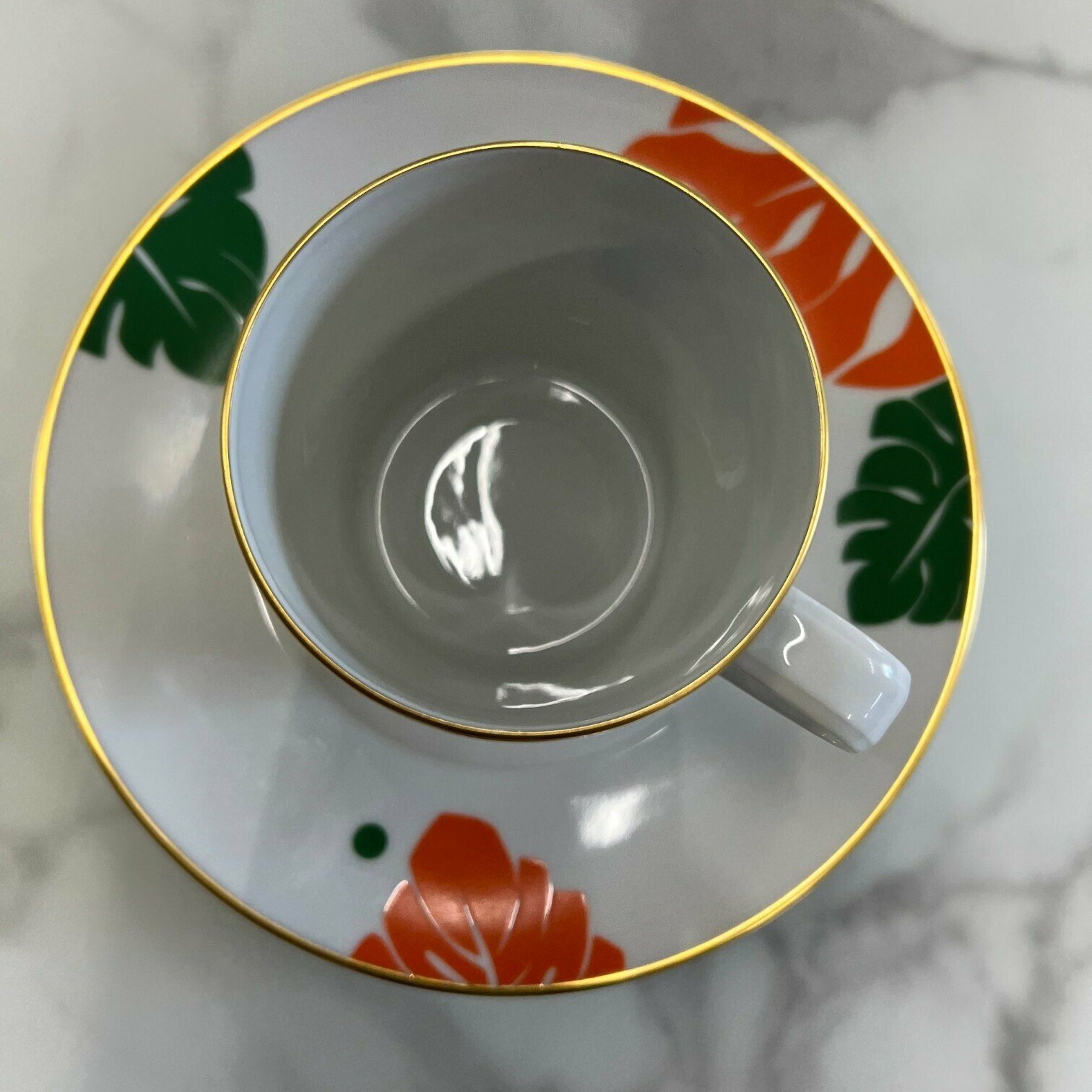 Kafijas tase ar apakštasi Auréole Colorée Kafijas tase ar apakštasi Auréole Colorée