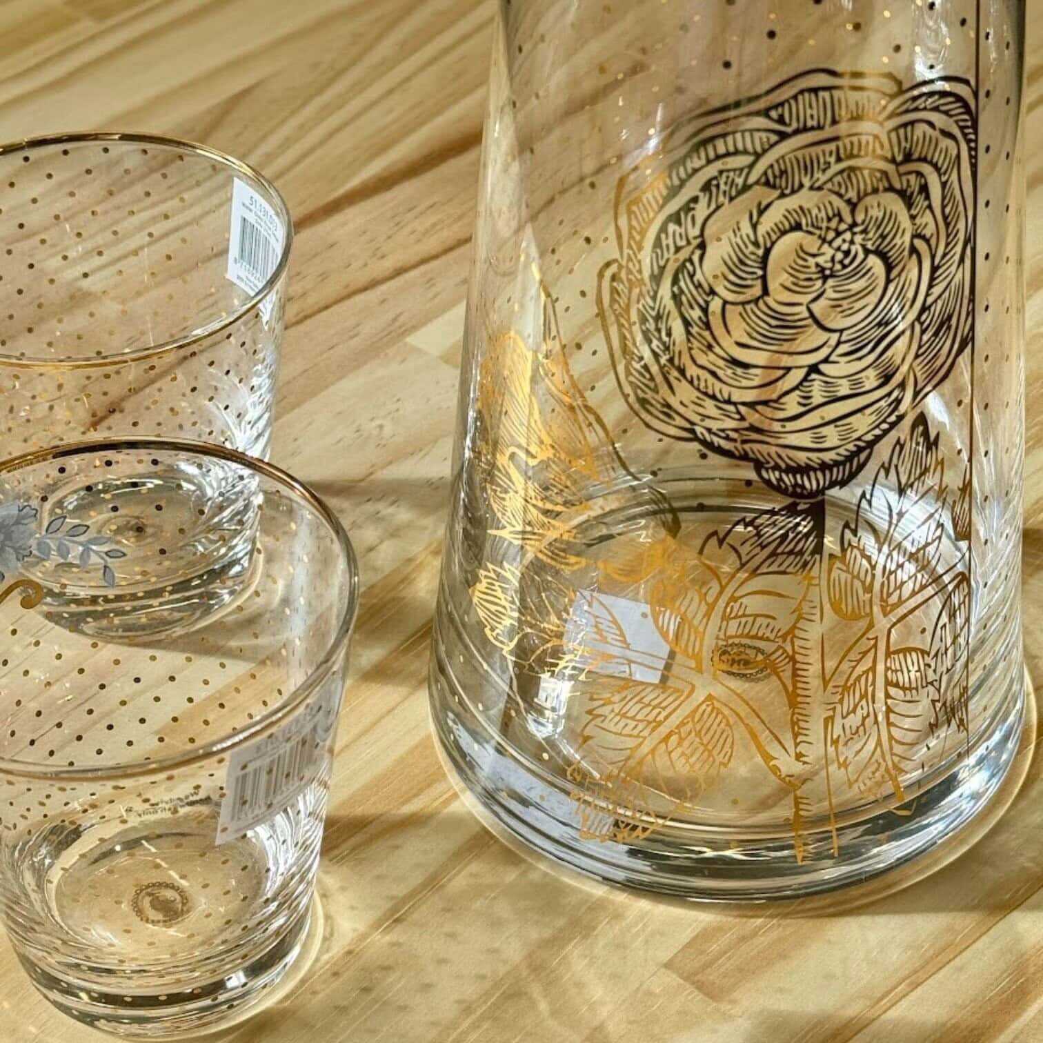 Krūka Royal Golden Flower, 1.7L Krūka Royal Golden Flower, 1.7L