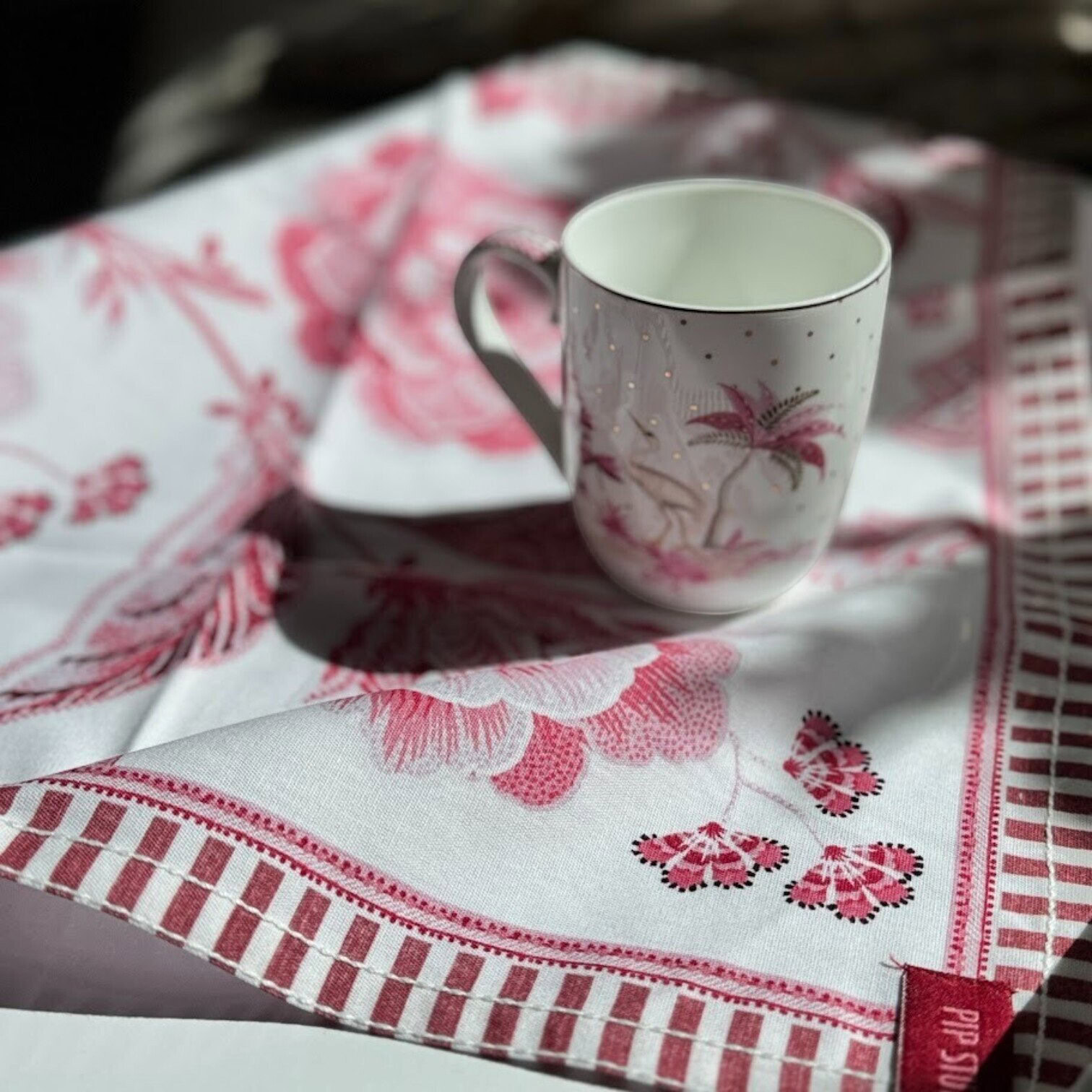 Salvetes Royal Regal Flower Red, 40x40cm Salvetes Royal Regal Flower Red, 40x40cm