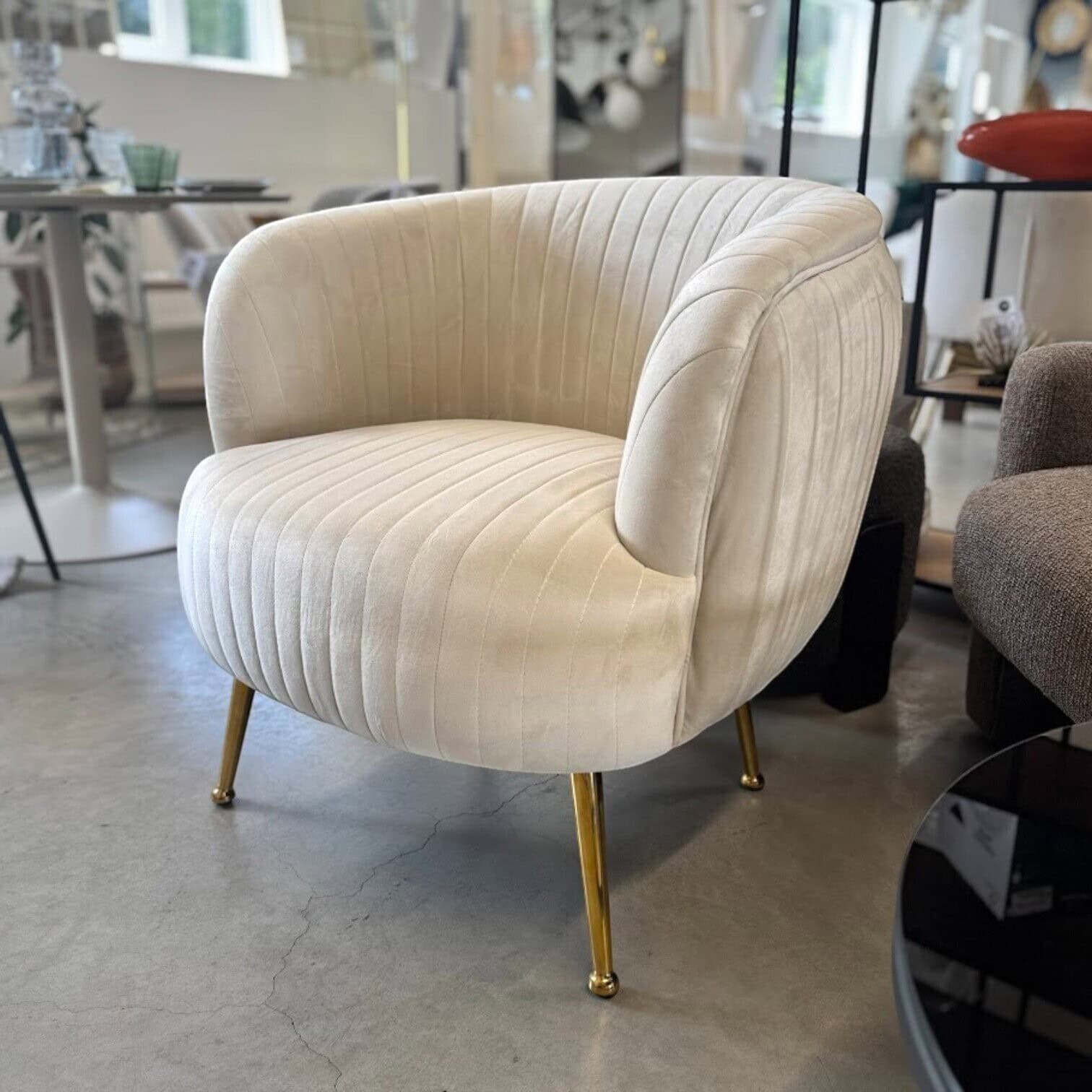 Atpūtas krēsls Cara Atpūtas krēsls Cara