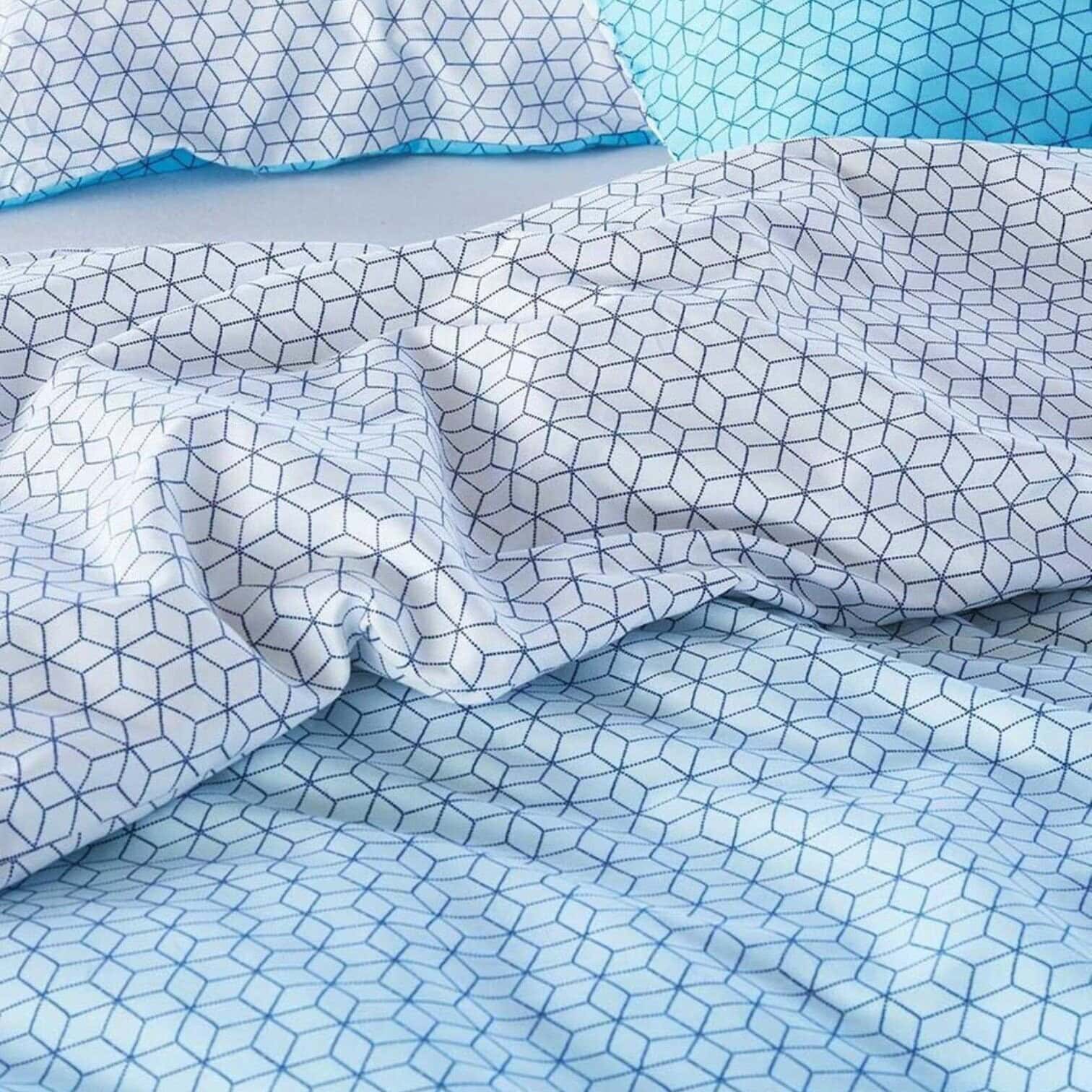 Gultas veļas komplekts Hilo, 155x220cm, 80x80cm Gultas veļas komplekts Hilo, 155x220cm, 80x80cm