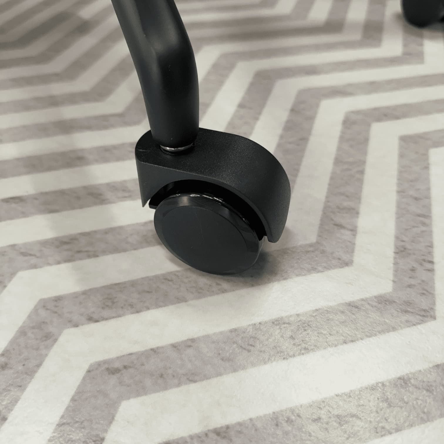 Biroja krēsls Claire, melns Biroja krēsls Claire, melns