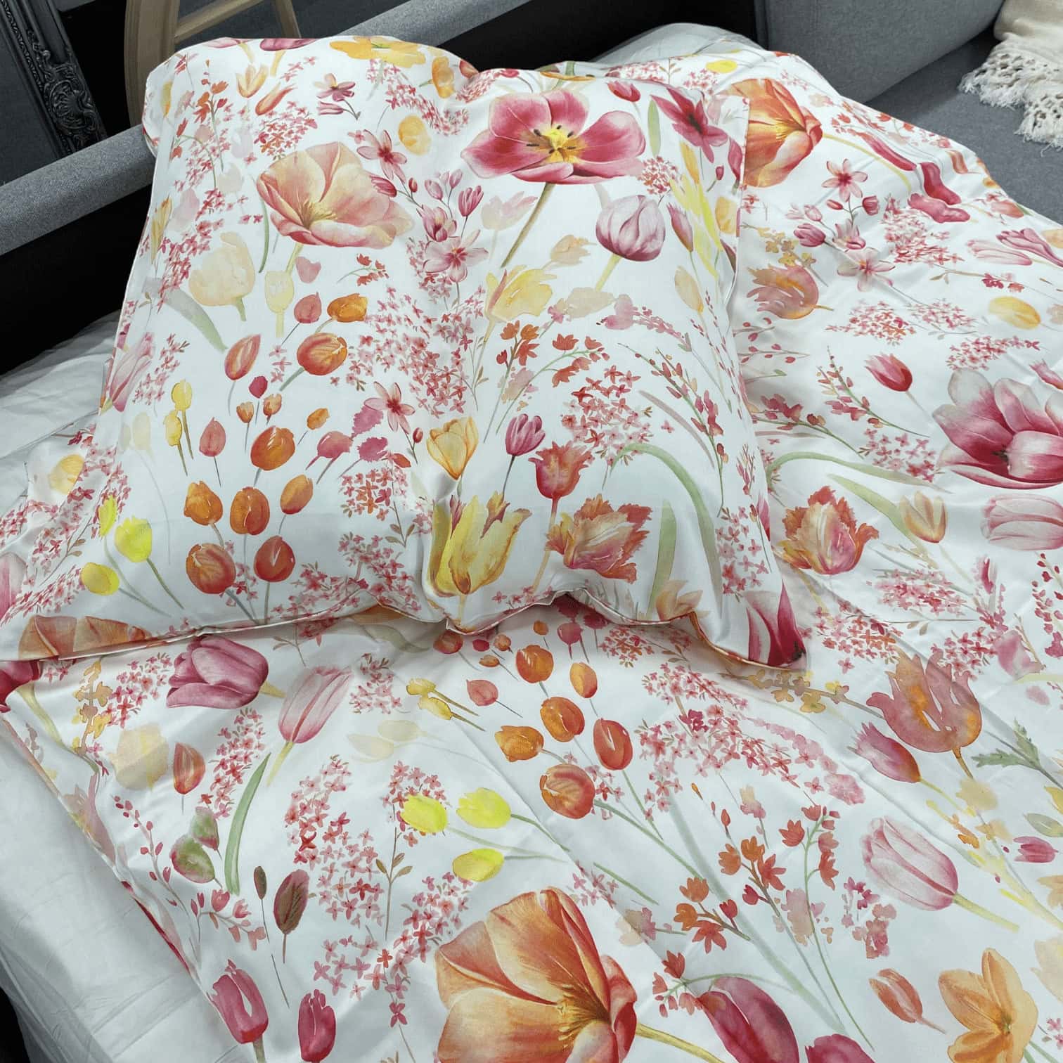 Gultas veļas komplekts Fleuri, 135x200cm, 80x80cm Gultas veļas komplekts Fleuri, 135x200cm, 80x80cm