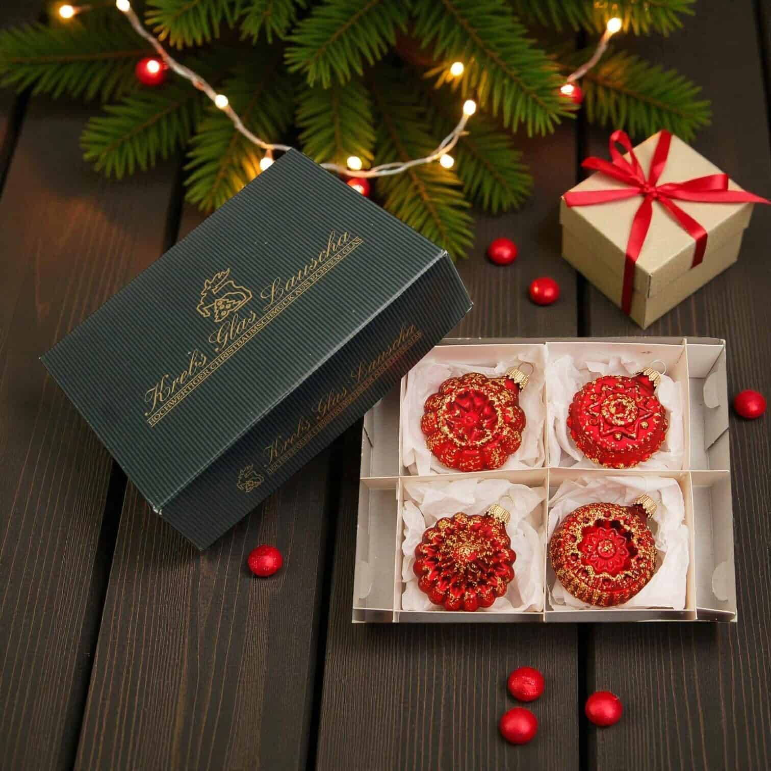 Ziemassvētku rotājumu komplekts Stella, 4 gab., Ø 5 cm Ziemassvētku rotājumu komplekts Stella, 4 gab., Ø 5 cm