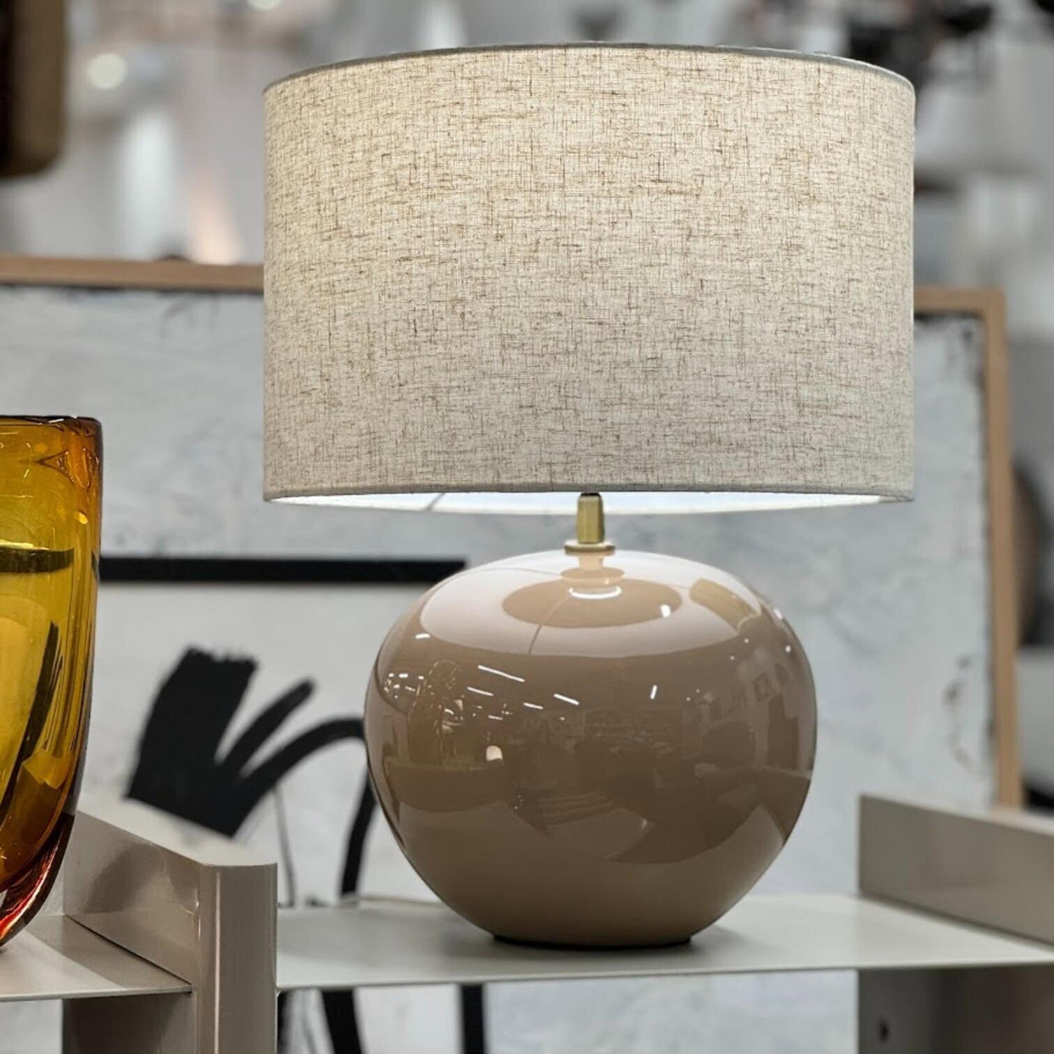 Galda lampa Marin, bēša Galda lampa Marin, bēša