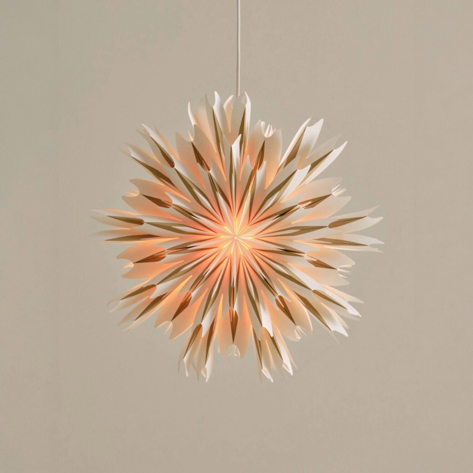 Dekoratīva lampa Thebe Dekoratīva lampa Thebe