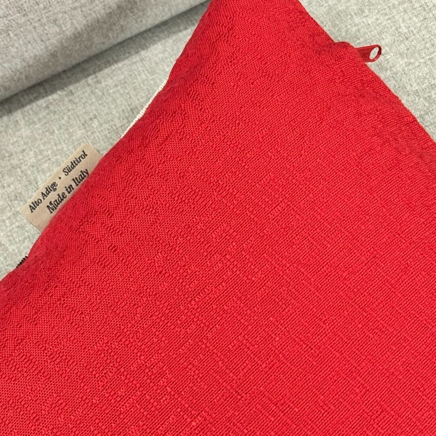 Spilvendrāna Santa, 45x45cm Spilvendrāna Santa, 45x45cm