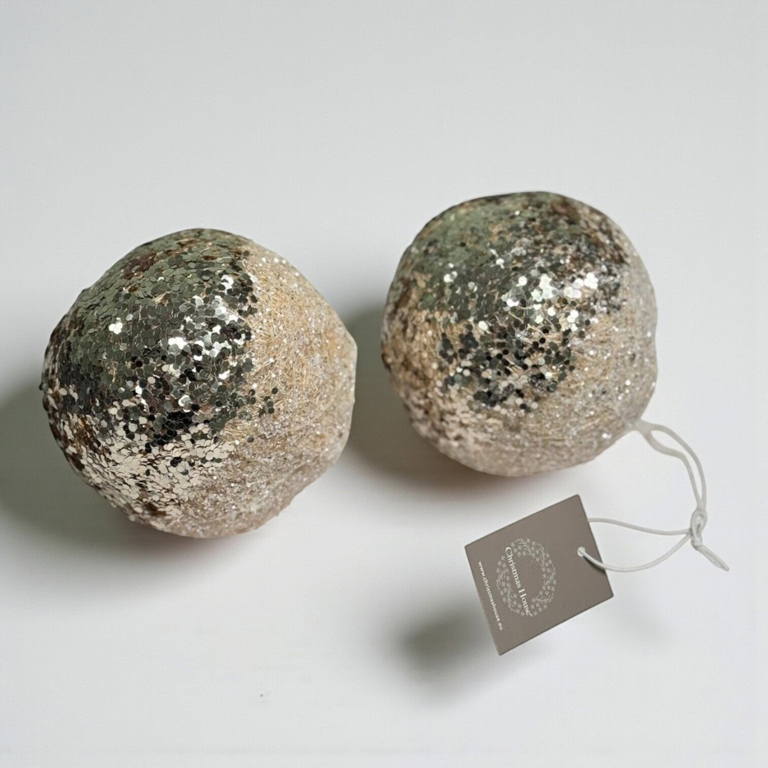 Eglīšu rotājums Pearl, Ø10cm, 2gab. Eglīšu rotājums Pearl, Ø10cm, 2gab.