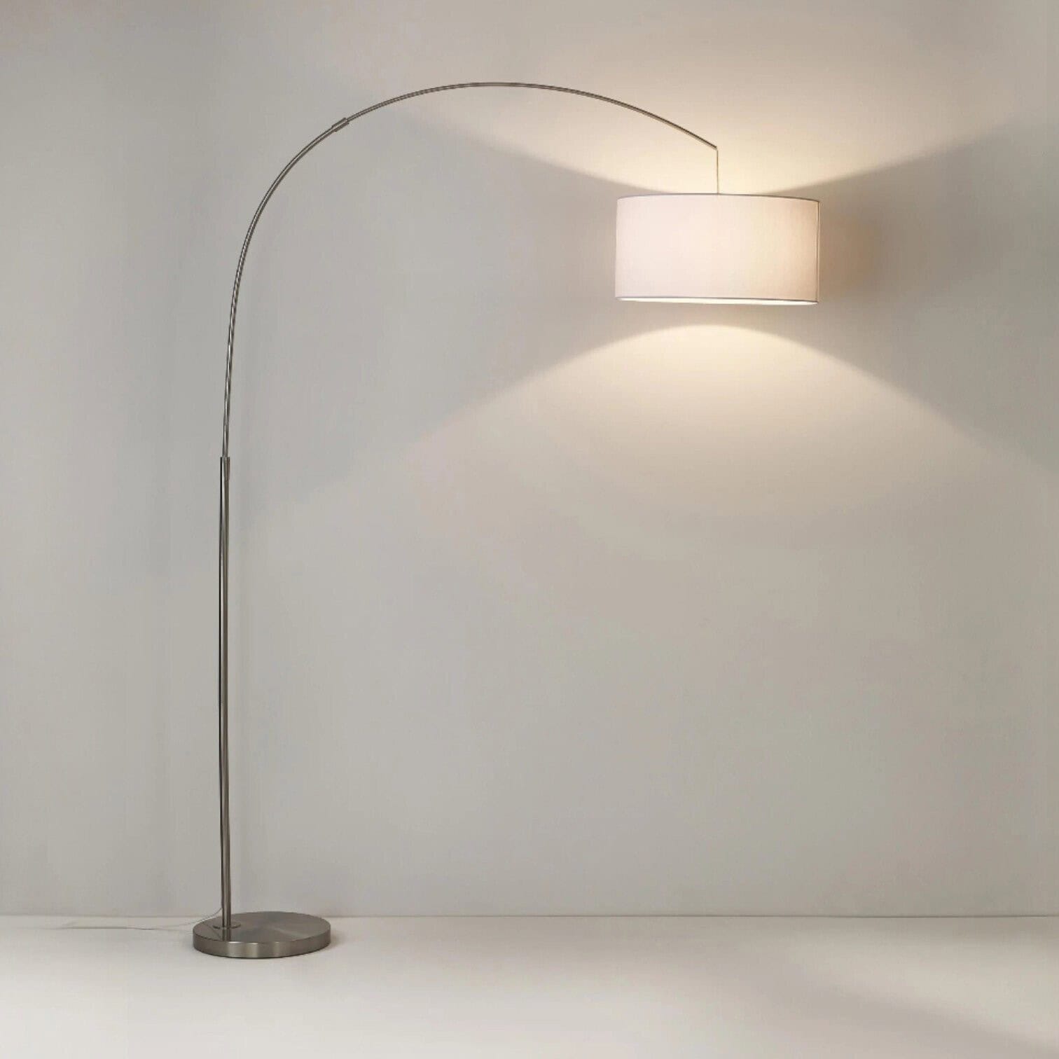 Stāvlampa Niels, balta Stāvlampa Niels, balta