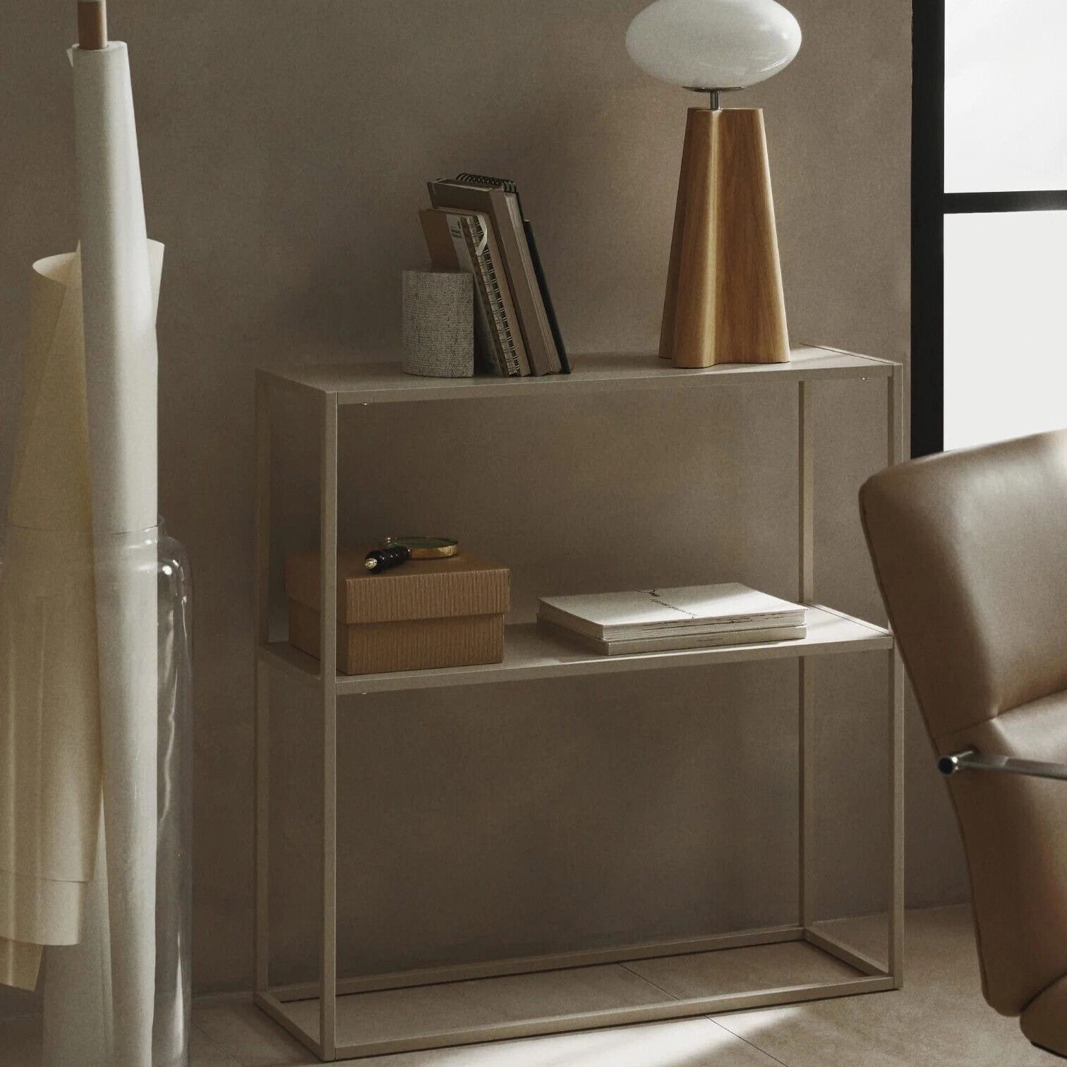 Plaukts Neptun, bēšs Plaukts Neptun, bēšs