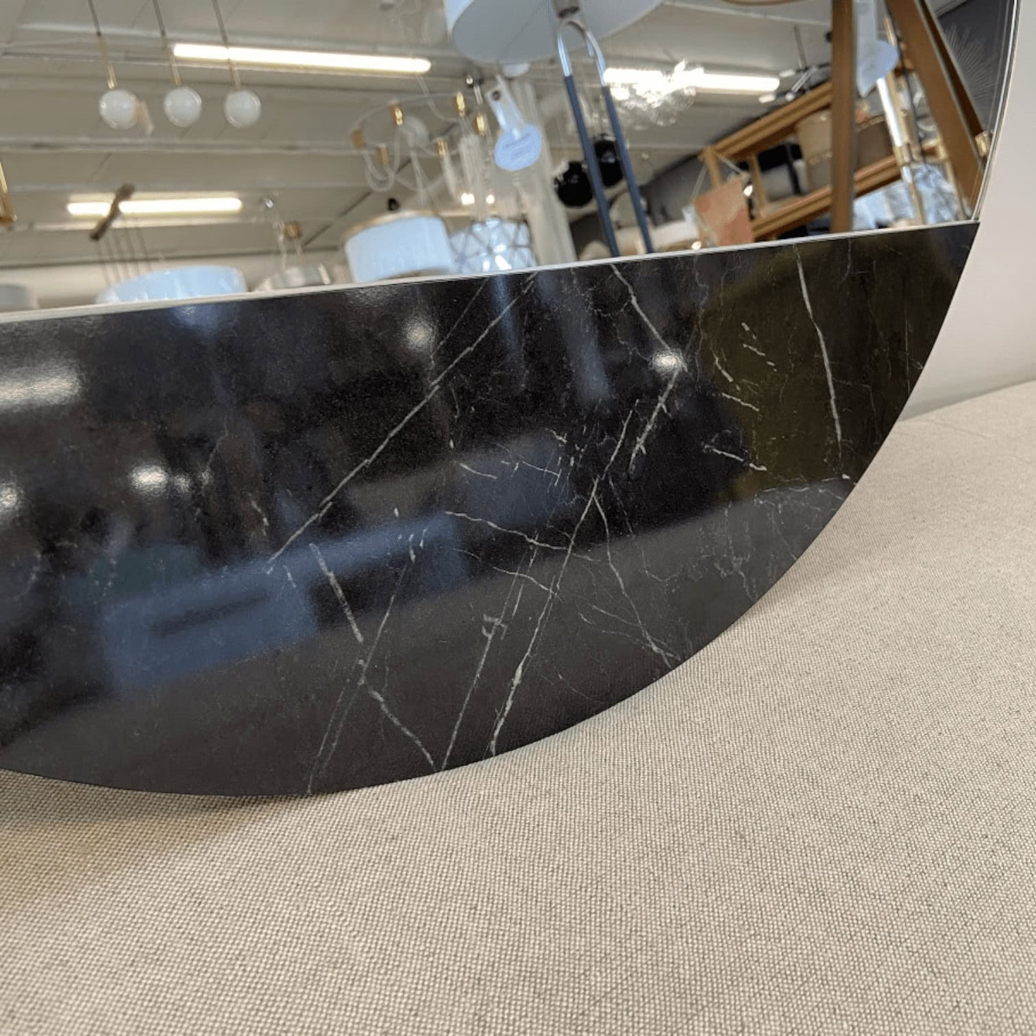 Sienas spogulis Stokholma Sienas spogulis Stokholma