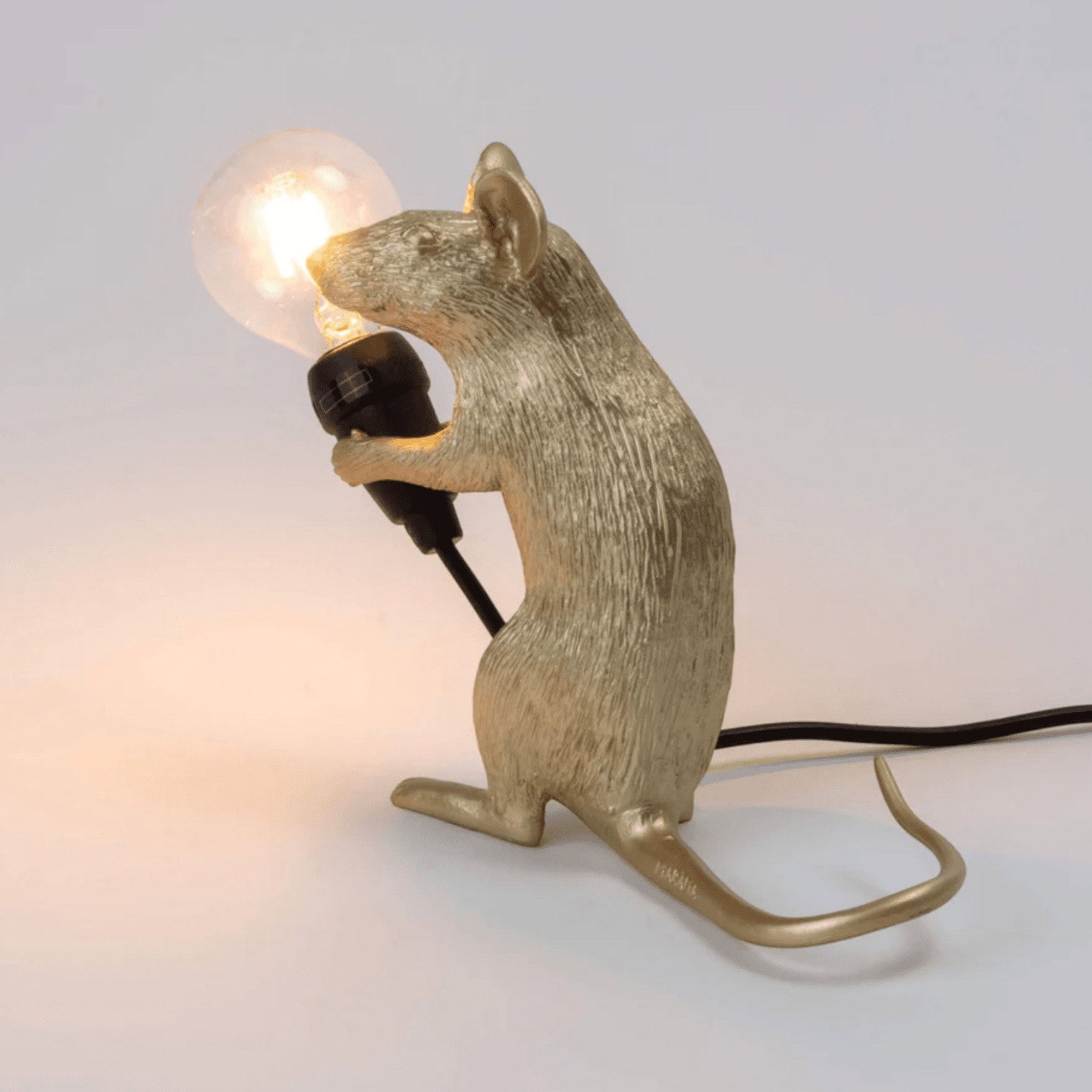 Galda lampa Mouse Lamp Mac, zelta Galda lampa Mouse Lamp Mac, zelta