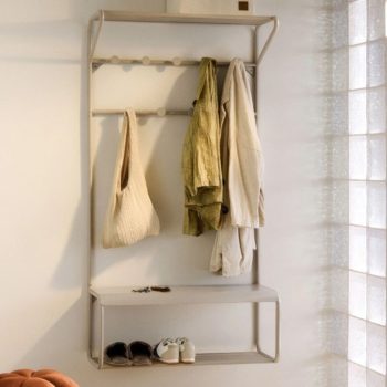 Sienas pakaramais Nash, balts