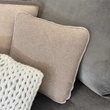 Spilvendrāna Inna, flīss, brūna/rozā, 40x40cm