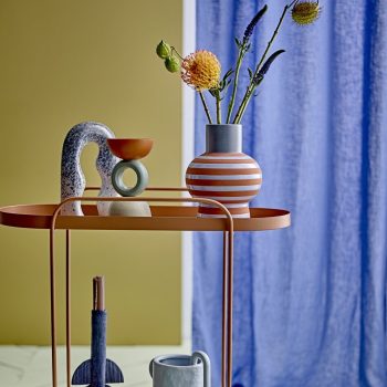 Svečturis Loretta, 2gab.