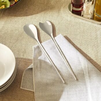 Salātu karotes Human