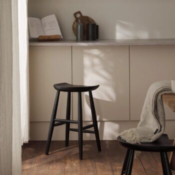 Pusbāra krēsls Nino, melns