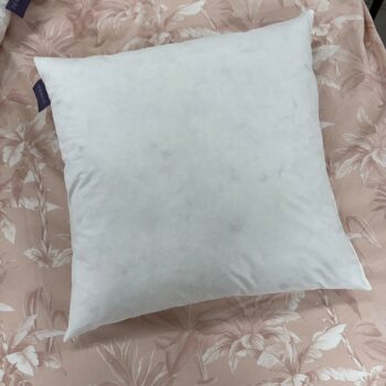 Spilvens PERLE, zosu spalvu, 50x50cm